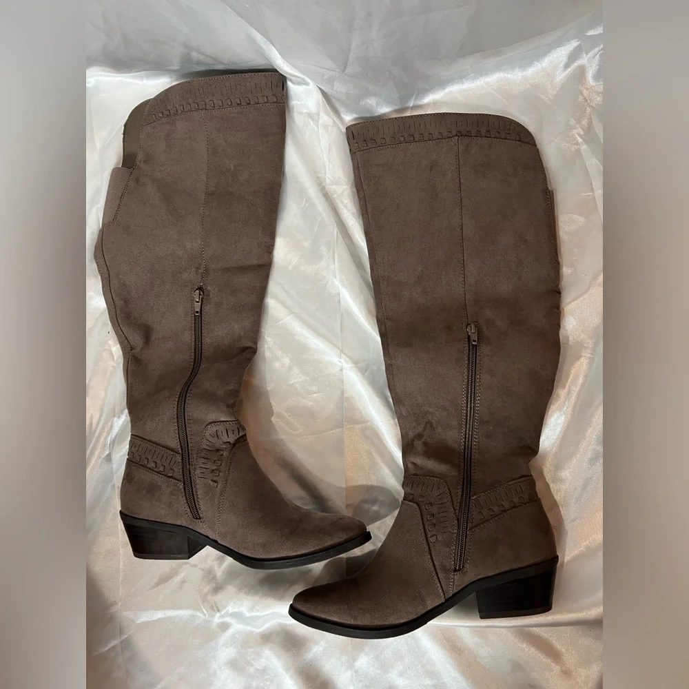 Sonoma Knee-High Brown Boots